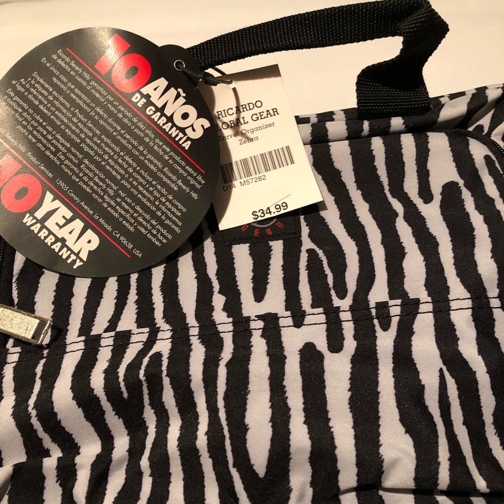 Ricardo Brand new travel organizer